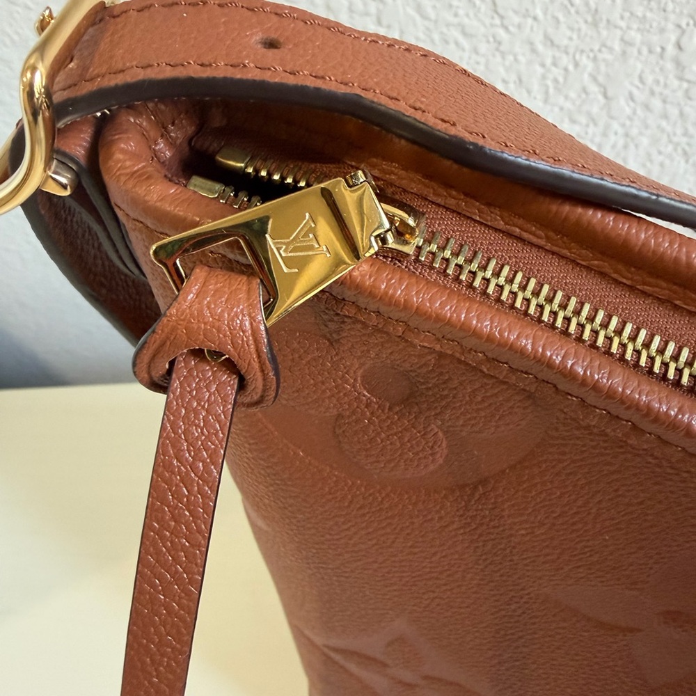 Louis Vuitton Tan Embossed Shoulder Bag - Picture 5 of 11